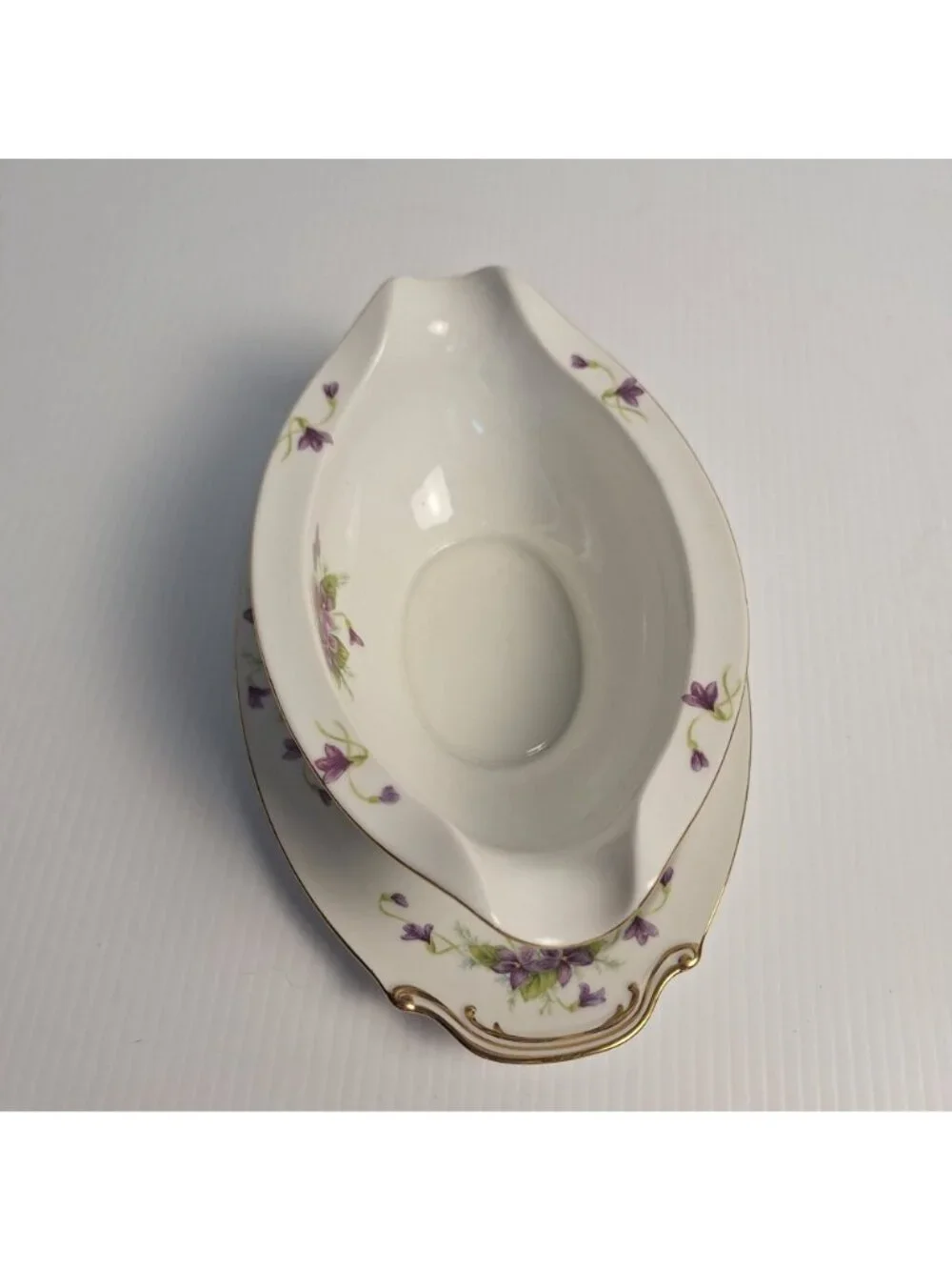 VTG WENTWORTH CHINA JAPAN PURPLE FLORAL GOLD TRIM GRAVY BOAT ATTACHED UNDERPLATE